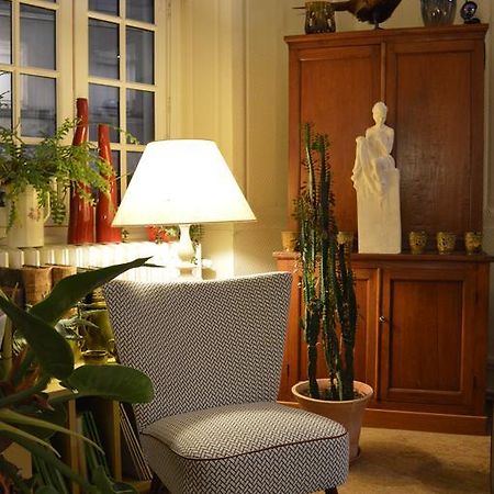 Hotel Auberge Des Remparts 라발 외부 사진