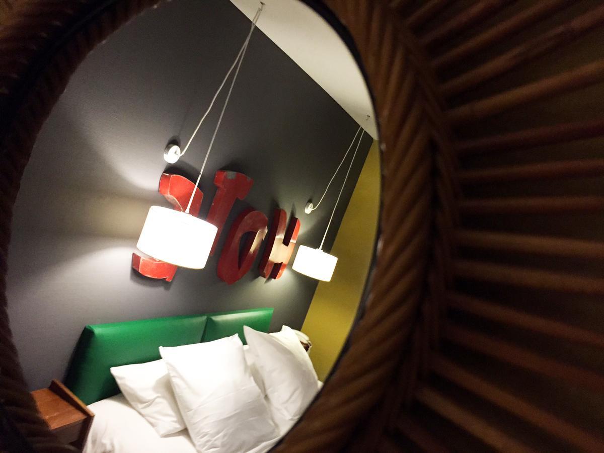 Hotel Auberge Des Remparts 라발 외부 사진