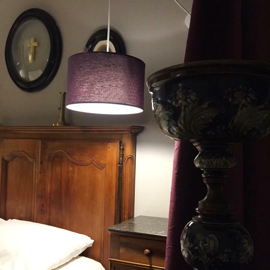 Hotel Auberge Des Remparts 라발 외부 사진